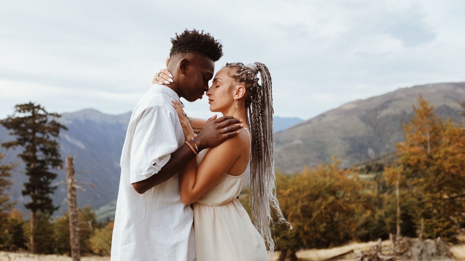 Une séance photo engagement dans les Landes ou le Pays Basque