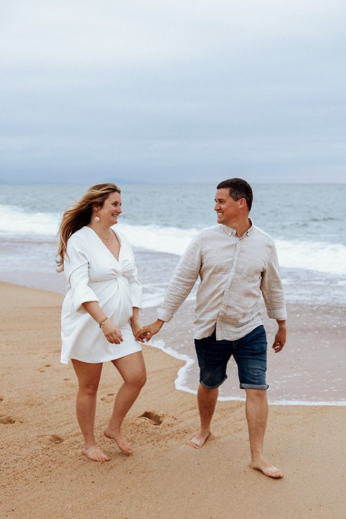 shooting photo couple au coucher du soleil à labenne